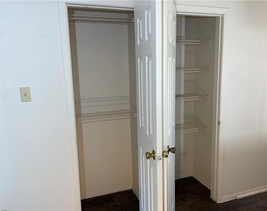 2415 W Slaughter Ln - Photo Thumbnail 18