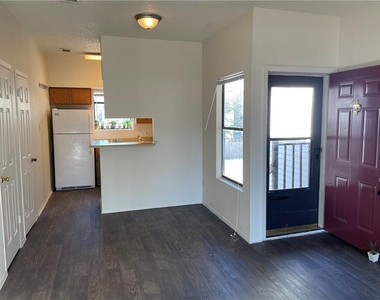 2415 W Slaughter Ln - Photo Thumbnail 22