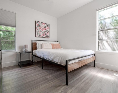122 Havana St - Photo Thumbnail 14