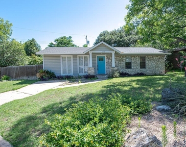 122 Havana St - Photo Thumbnail 1