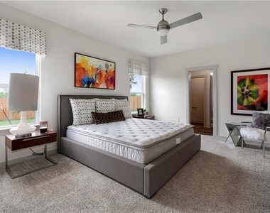 3009 Egan Dr - Photo Thumbnail 7
