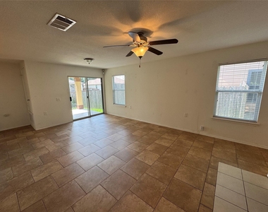 8901 Stambourne St - Photo Thumbnail 3