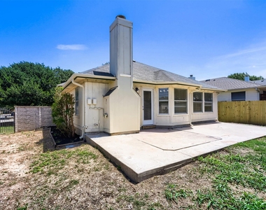 14601 Montoro Dr - Photo Thumbnail 10