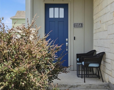 135 Pinnacle Ln - Photo Thumbnail 2
