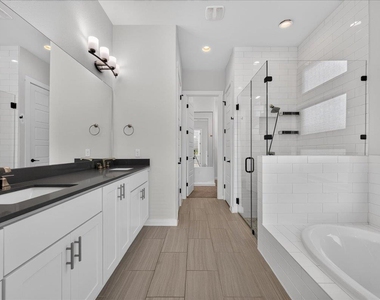 1330 Stone Manor Trail - Photo Thumbnail 22