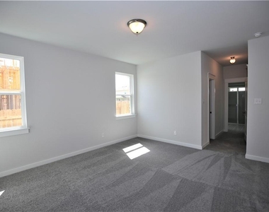 635 Pheasant Hill Ln - Photo Thumbnail 11