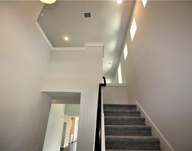 635 Pheasant Hill Ln - Photo Thumbnail 16