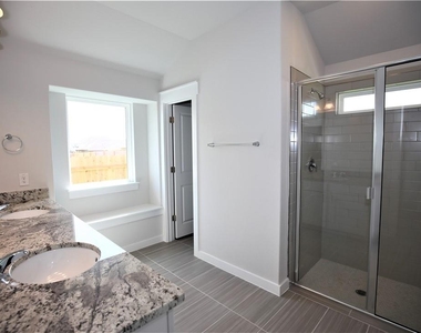 635 Pheasant Hill Ln - Photo Thumbnail 13