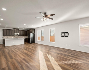 932 Azul Lagoon Dr - Photo Thumbnail 30