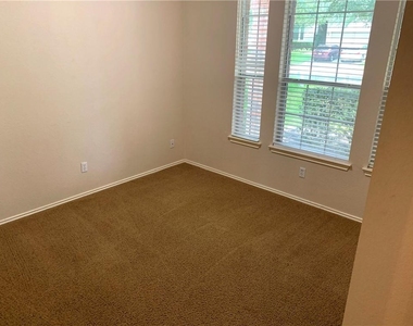 10705 Beard Ave - Photo Thumbnail 20