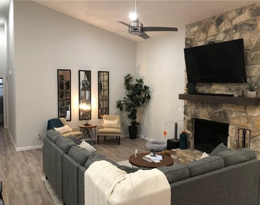 21825 Tallahassee Ave - Photo Thumbnail 2