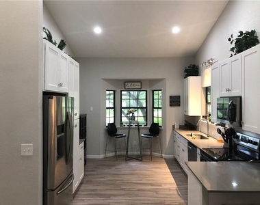 21825 Tallahassee Ave - Photo Thumbnail 5