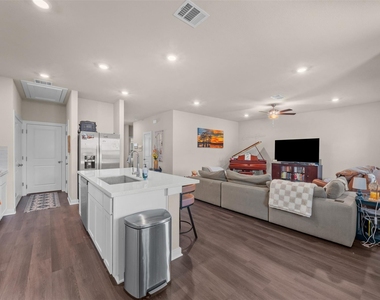 236 Lazy Lizzy Rd - Photo Thumbnail 5