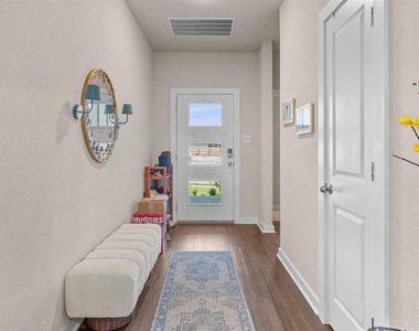 236 Lazy Lizzy Rd - Photo Thumbnail 3