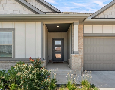 236 Lazy Lizzy Rd - Photo Thumbnail 1