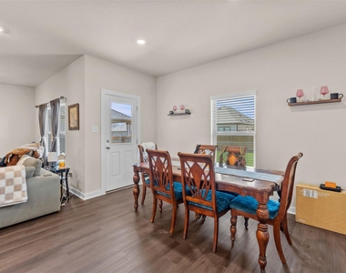 236 Lazy Lizzy Rd - Photo Thumbnail 8