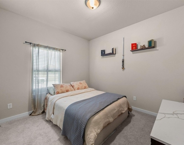 236 Lazy Lizzy Rd - Photo Thumbnail 16