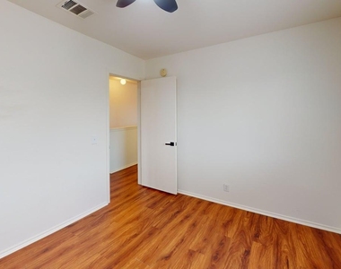 15209 Mimebark Way - Photo Thumbnail 10