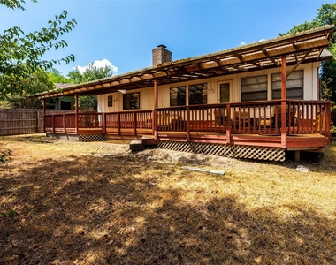 1006 Silbury Dr - Photo Thumbnail 16