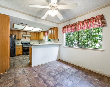 1006 Silbury Dr - Photo Thumbnail 9