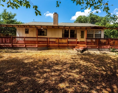 1006 Silbury Dr - Photo Thumbnail 17