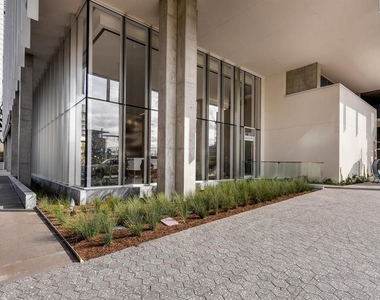 301 West Ave - Photo Thumbnail 15