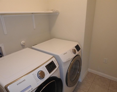 9903 Quercia Dr - Photo Thumbnail 23