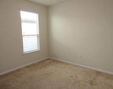 9903 Quercia Dr - Photo Thumbnail 15