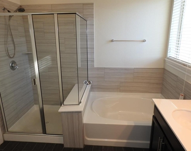 9903 Quercia Dr - Photo Thumbnail 11