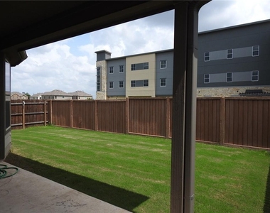 9903 Quercia Dr - Photo Thumbnail 21