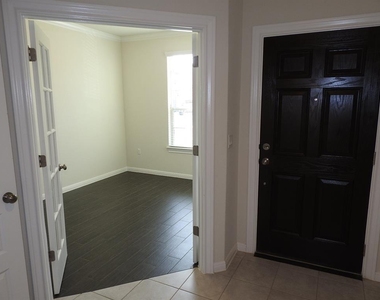 9903 Quercia Dr - Photo Thumbnail 18