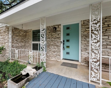 1003 Minda Dr - Photo Thumbnail 5