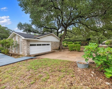 1003 Minda Dr - Photo Thumbnail 3