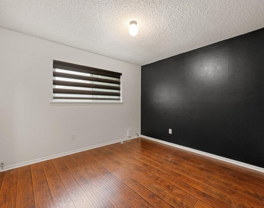 1003 Minda Dr - Photo Thumbnail 20