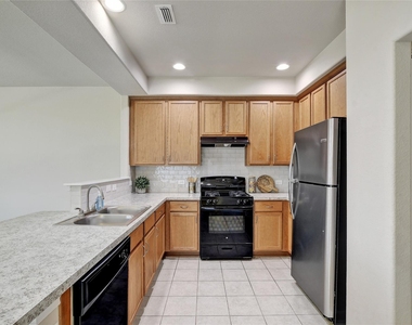 524 Ferrule Dr - Photo Thumbnail 9