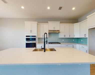 124 Bridgeton Street - Photo Thumbnail 6