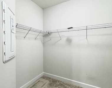 104 Linda Lake Lane - Photo Thumbnail 12