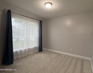 104 Linda Lake Lane - Photo Thumbnail 5