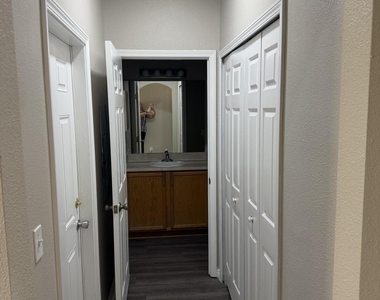 5260 Collins Road - Photo Thumbnail 9