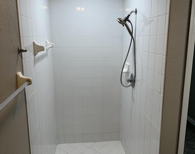 5260 Collins Road - Photo Thumbnail 29