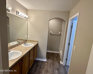 5260 Collins Road - Photo Thumbnail 20