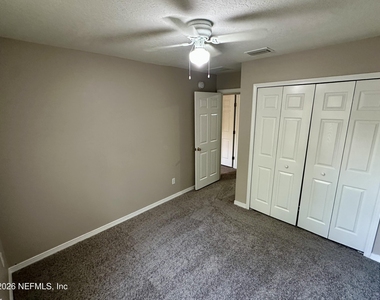 5260 Collins Road - Photo Thumbnail 17