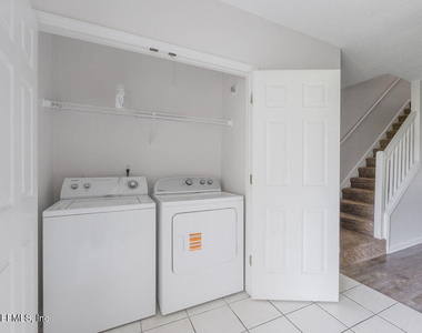 12311 Kensington Lakes Drive - Photo Thumbnail 8