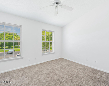 12311 Kensington Lakes Drive - Photo Thumbnail 14