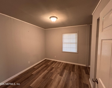 1648 N Loyola Drive - Photo Thumbnail 4