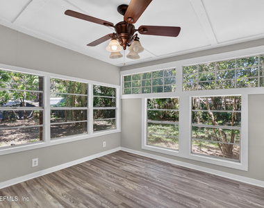 417 S Pine Avenue - Photo Thumbnail 27