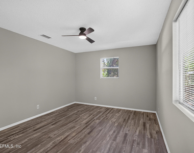 417 S Pine Avenue - Photo Thumbnail 39