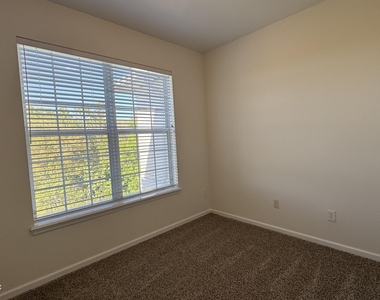 11251 Campfield Drive - Photo Thumbnail 10