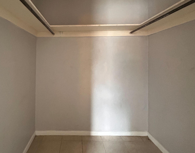1124 Woodruff Avenue - Photo Thumbnail 1