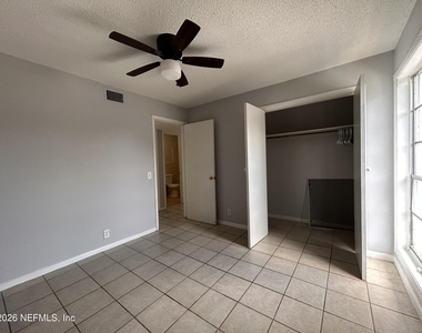 1124 Woodruff Avenue - Photo Thumbnail 5